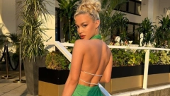 EMA RADUJKO JE ZALUDELA REGION! Njeno zanosno telo ste videli, a sigurno ni ne slutite koliko je visoka