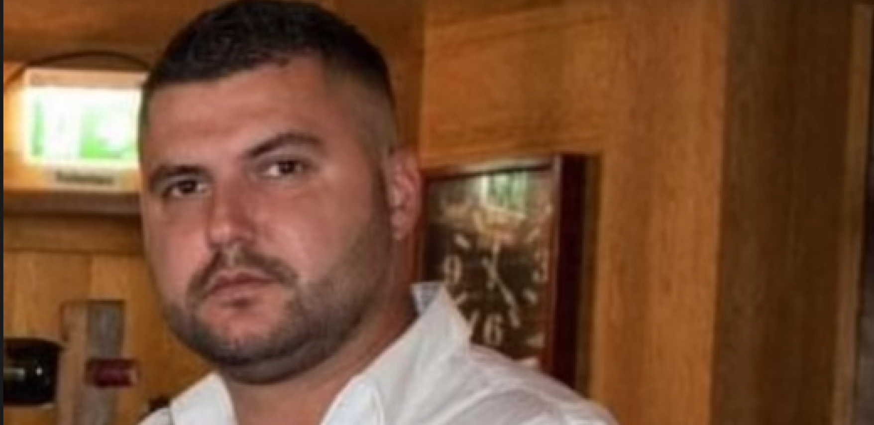 ISPUŠENA MUŠTIKLA, NE VREDI 50 EVRA Asmin Durdžić žestoko udario na zadrugarku