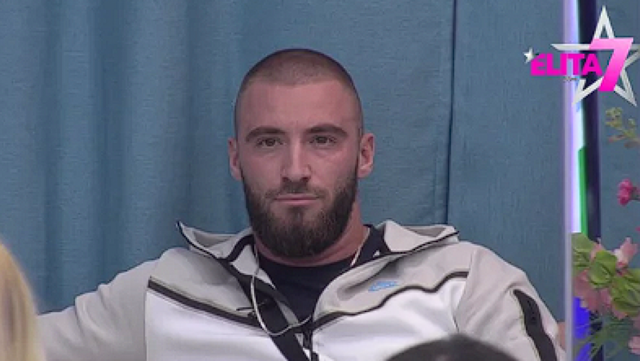 MENSUR HITNO NAPUŠTA RIJALITI Procurio snimak kako ucenjuje produkciju, a evo i zbog čega (VIDEO)