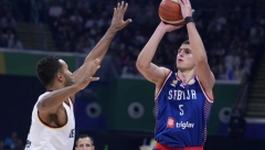 POKUŠAO DA SAKRIJE SUZE Jović opsovao pa poručio: Hteli smo...