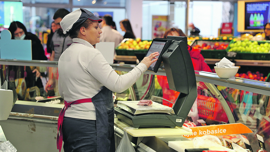 CENA ZAČINA KOJA SVAKA KUĆA U SRBIJI KORISTI ŠOKIRALA GRAĐANE: Skuplje od mesa! (FOTO)