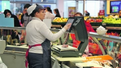 CENA ZAČINA KOJA SVAKA KUĆA U SRBIJI KORISTI ŠOKIRALA GRAĐANE: Skuplje od mesa! (FOTO)
