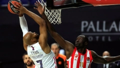 ZVEZDA GA SE ODREKLA, A SADA ZARAĐUJE MILIONE Bivši košarkaš crveno-belih potpisao trogodišnji ugovor u NBA ligi