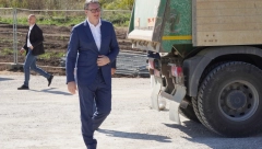 U ZEMLJU KRANOVA STIGLA FABRIKA KRANOVA Vučić: Palfinger donosi u Niš najmoderniju tehnologiju i opremu