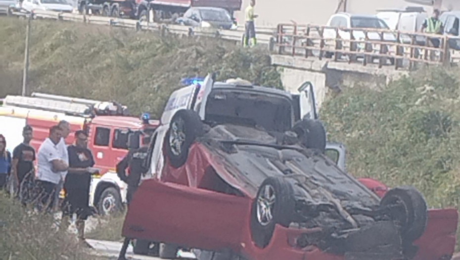 PRETICAO KAMION, PA SE PREVRNUO NA KROV Nesreća na putu Zlatibor-Užice