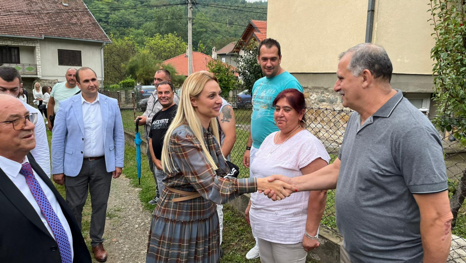 MINISTARKA TANASKOVIĆ U ALEKSANDROVCU Nikad veći budžet za poljoprivrednike, treba to da iskoriste (FOTO)