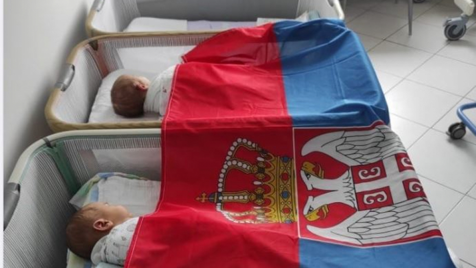 DOBRO NAM DOŠLI SRPČIĆI NAŠI! Pogledajte kako je u KOLEVCI SRPSTVA obeležen Dan jedinstva (FOTO)