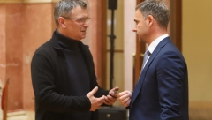 ALEKSIĆ S ĆUTOM  PRAVI NOVI G17! Napravljena nova opoziciona poslanička grupa