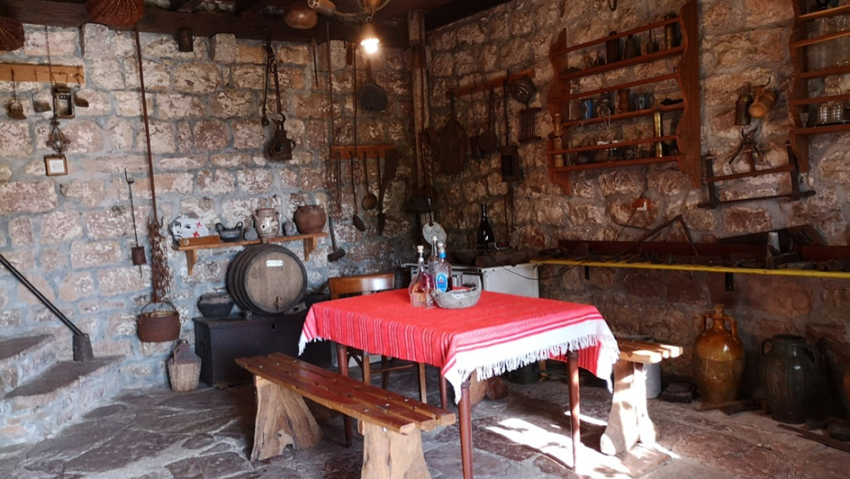 ZA SREĆU SU POTREBNE TRI STVARI Kako da privučete novac u kuću