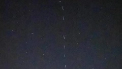 TAČKASTA SVETLOST NA NEBU IZNAD SRBIJE Građani noćas snimili niz svetlucavih pojava, evo o čemu se radi (FOTO)