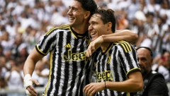 VLAHOVIĆ MAJSTORIJAMA SRUŠIO LACIO Juventus slavio u velikom derbiju Italije (VIDEO)