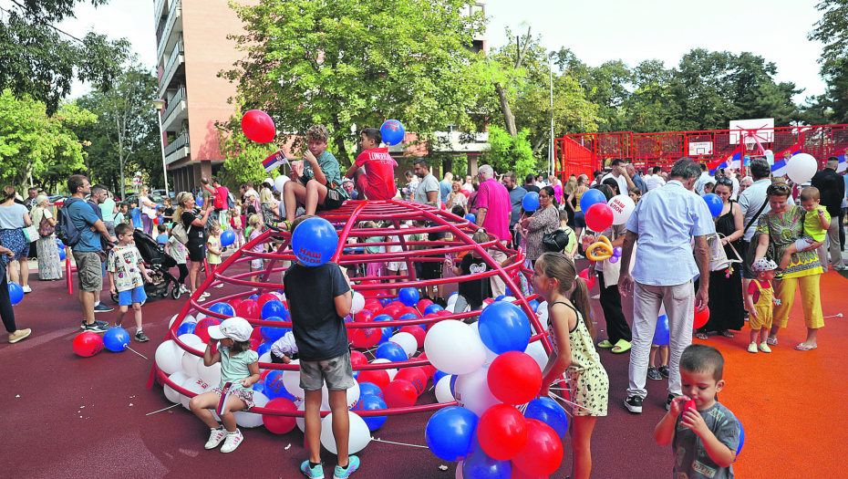 Da naša deca rastu u zdravlju, uz sport i rekreaciju: Novi park i igralište u Bloku 21