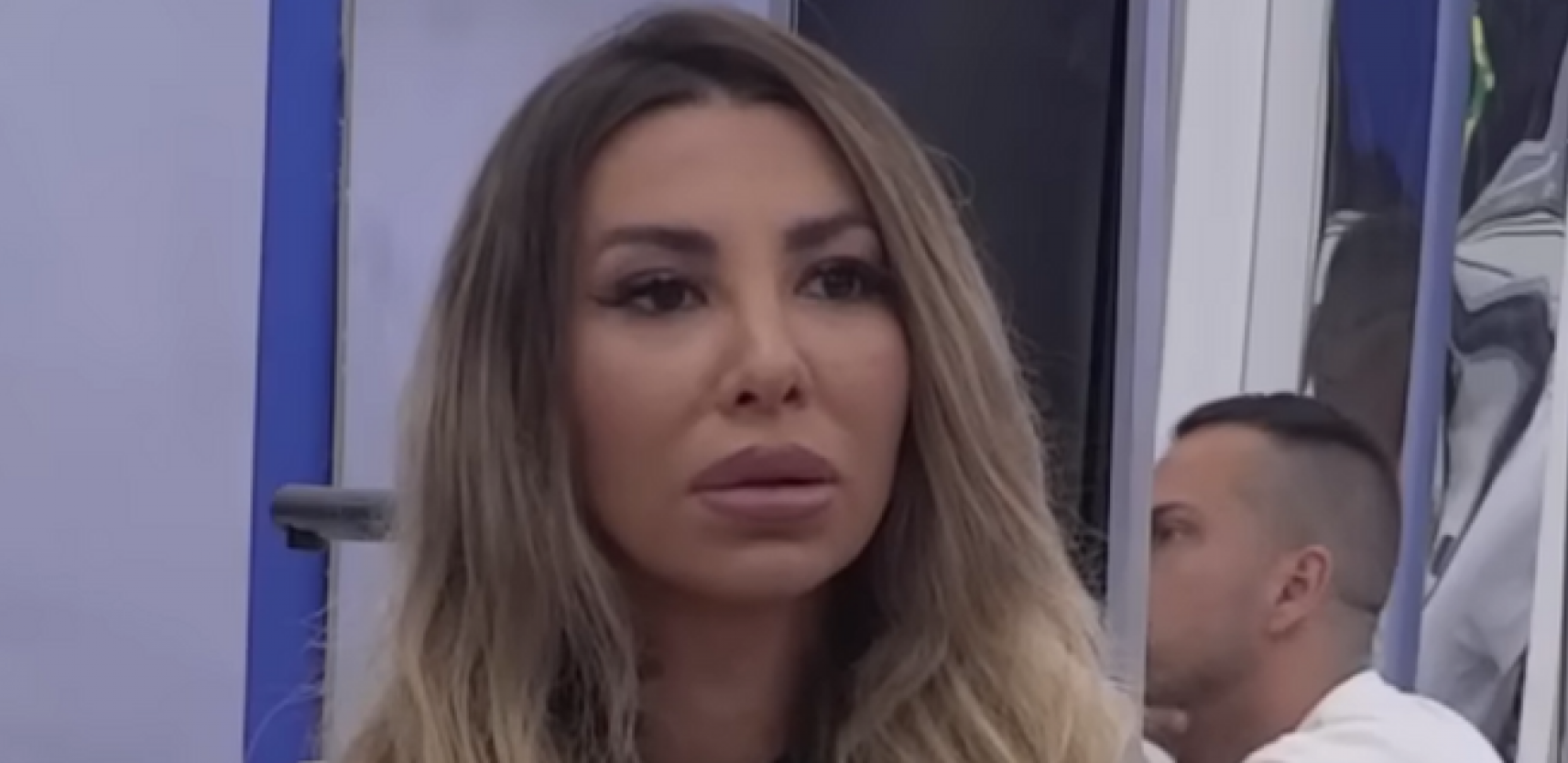 SESTRA ANELI AHMIĆ UCENJUJE I PRETI BUDUĆOJ UČESNICI: Objaviće njen eksplicitni snimak i uništiti život