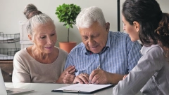 EVO KAKO DA PROVERITE ŠTA SE DEŠAVA SA PENZIONERSKOM KARTICOM Ako je još niste dobili, potrebno je da uradite ovo