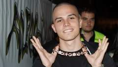 MNOGE LUDE ZA VOJAŽEM, A TEK ĆE ODLEPITI ZA NJIM Ovo je rođeni brat mladog repera, opasan je frajer, ali se ne eksponira