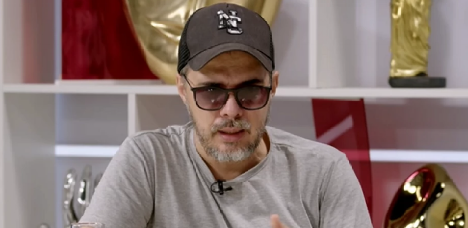 "JEDNO VREME ME NEĆE BITI, MORAM U BOLNICU" Pevač prolazi kroz pakao, njegove reči kidaju dušu: Mrzim ovo, bolest se vratila!