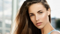 SAVRŠENO LICE BEZ ODLASKA U SALON: Domaći losion od dva sastojka iz frižidera izbeljuje fleke, ublažava bore i čisti kožu