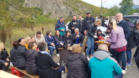 KURTI NAS UDARA I PO STOMAKU I PO DŽEPU Građani na Severu Kosova papreno plaćaju proizvode sumnjivog porekla