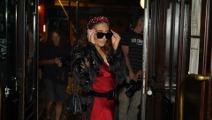 ANA NIKOLIĆ MI JE PRETILA SILOVANJEM  I ŠIŠANJEM NA ĆELAVO Poznata pevačice šokirala jezivim tvrdnjama