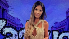EMISIJU VODILA U PROVIDNOJ HALJINI Ana Radulović se u provokativnom izdanju pojavila u "Eliti", učesnicima popadale vilice!