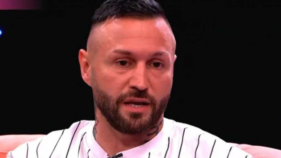 SKANDALOZNO PONAŠANJE ŠA: Ucenjuje produkciju Pinka da ga izbace, preti da će naneti sebi povrede