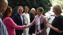 "DANAS JE VELIKI I PRELEP DAN, ALI JE SAMO POČETAK..." Brnabić istakla važne planove za obrazovanje (FOTO)