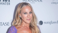 SVE ŽENE ŽELE OVU SUKNJU Sara Džesika Parker pozirala u njoj i zapalila internet, morate da je imate ovog proleća!