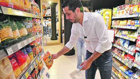 BOLJA CENA MNOGO ZNAČI ZA KUĆNI BUDŽET GRAĐANA Momirović o zajedničkoj akciji i inicijativi države i maloprodavaca