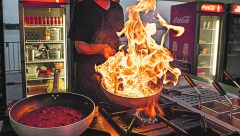 STREET FOOD FESTIVAL Specijaliteti deset različitih kuhinja na jednom mestu: Šetnja kroz svetske ukuse