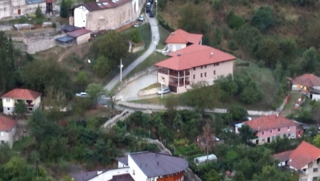 NOVO SAOPŠTENJE EPARHIJE RAŠKO-PRIZRENSKE Otkriveno šta je sve pronađeno prilikom pretresa manastira Banjska