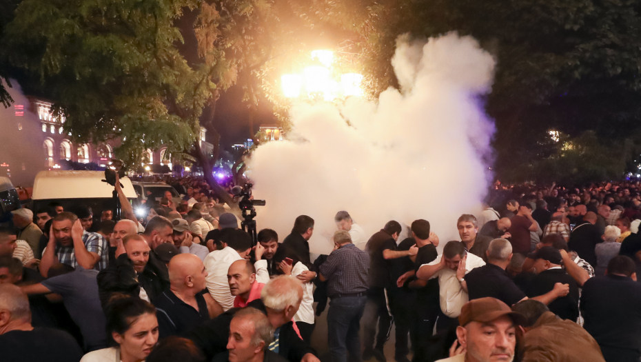 SITUACIJA U JEREVANU NA IVICI KATASTROFE Pašinjanu se crno piše (FOTO/VIDEO)