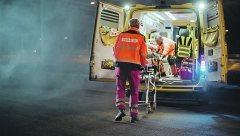 PITBUL UNAKAZIO MALIŠANA, SKINUO MU KOŽU SA GLAVE! Svi su počeli da vrište kad je pas "zapenio" - za sve je odgovoran OVAJ ČOVEK!