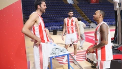 OVO ĆE IĆI ZVEZDI U PRILOG Neočekivana i nesvakidašnja odluka Asvela