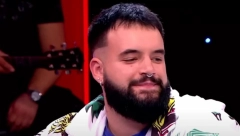 NUĆI KAO OD MAJKE ROĐEN! Eksplicitne fotografije kruže društvenim mrežama, skandal! (FOTO 18+)