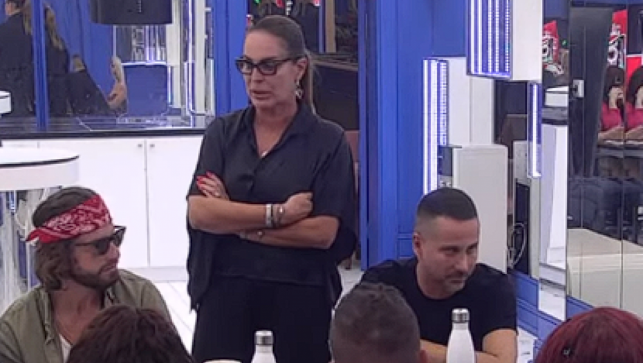 NAPIJALA JE BULIĆA DA BI IMALA ODNOSE SA NJIM! Milena i Marko nikad brutalnije udarili na Anu Ćurčić! (FOTO)