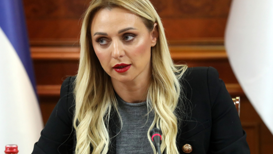 "GORIVO KUPUJU ZA 129 DINARA" Ministarka Tanasković: Protest poljoprivrednika politički, svi zahtevi su im ispunjeni