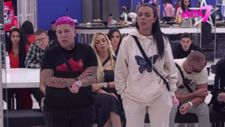 OTKRIVENI NOVI DETALJI AFERE! Matora znala da se Anita dopisuje sa drugom ženom!