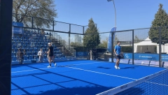 JOVANA JOKSIMOVIĆ PRIKAZUJE PADEL UMEĆE Pogledajte kako poznata voditeljka udara lopticu iz sve snage na "Padel Belgrade Openu" (VIDEO)