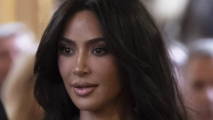 "VIDI SE DA JE NE PODNOSI" Urednica Voga pred svima izblamirala Kim Kardašijan, nije htela ni da sedi blizu nje