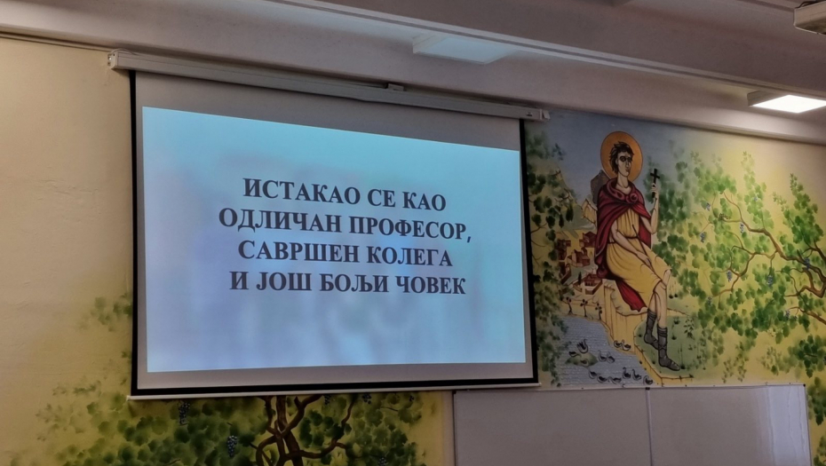 UČIO SAM IH DA BUDU LJUDI Profesor istorije decu učio da rade na sebi kao da im život od zavisi od toga