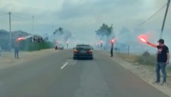 POSLEDNJI OPROŠTAJ OD STEFANA NEDELJKOVIĆA KOJI JE UBIJEN U BANJSKOJ! Veliki špalir u Kraljevu u čast nastradalog Srbina (VIDEO)