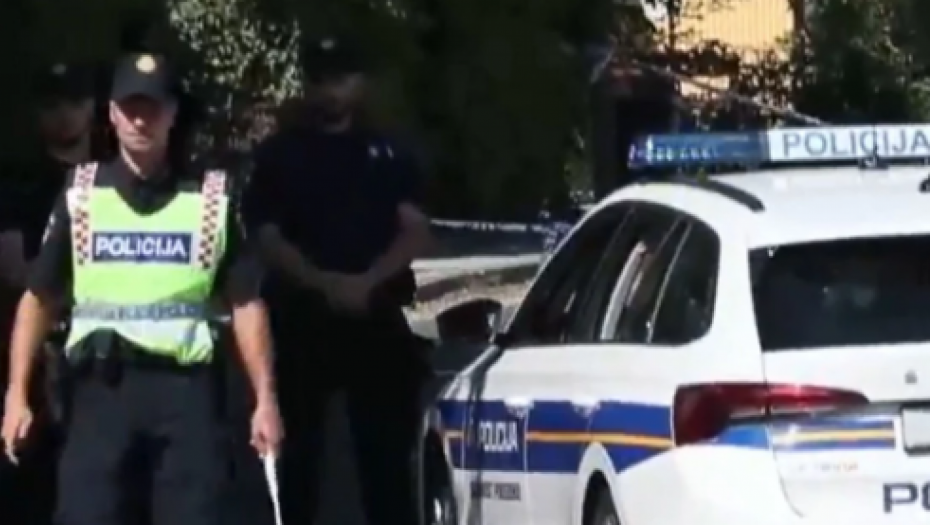 MUŠKARAC JE LEŽAO U KRVI, BEZ SVESTI: Masovna tuča ispred kafića, očevici u neverici posmatrali sve