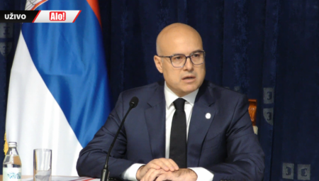RASKRINKANA LAŽ KOJU JE PLASIRALA PRIŠTINA Vučević odbacio optužbe prištinskih vlasti da je Srbija obučavala i naoružavala Srbe na Kosovu i Metohiji (FOTO)