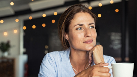 BEOGRAĐANKA TANJA NARUČILA KAFU U CENTRU PARIZA PA SE ŠOKIRALA Ostala je u čudu posle situacije sa konobaricom: "Je l' nam na čelu piše da smo Srbi?"