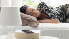 "UMESTO MAJKE VIDEO JE DIVLJU ZVER, OD STRAHA SE BACIO SA TERASE I NA MESTU OSTAO MRTAV!" Poznati doktor o strašnim posledicama MESEČARENJA!