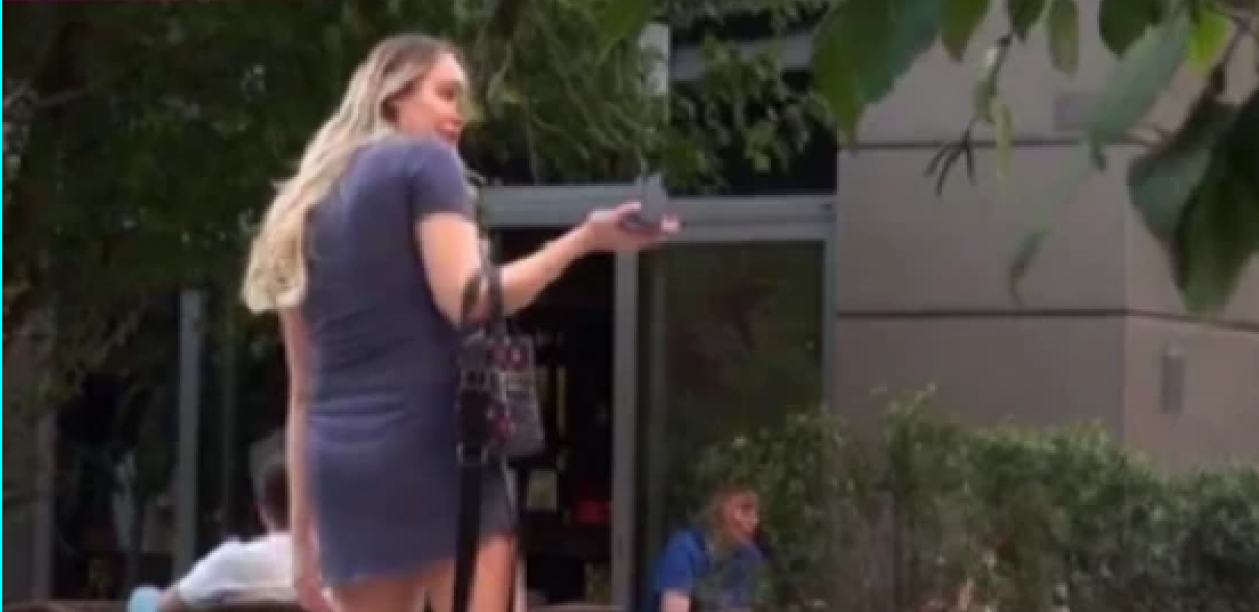 ONA SE NIJE ODVAJALA OD LUNE Evo šta je Đoganijeva radila tik pred porođaj, sa stomakom do zuba bila u ovom društvu!