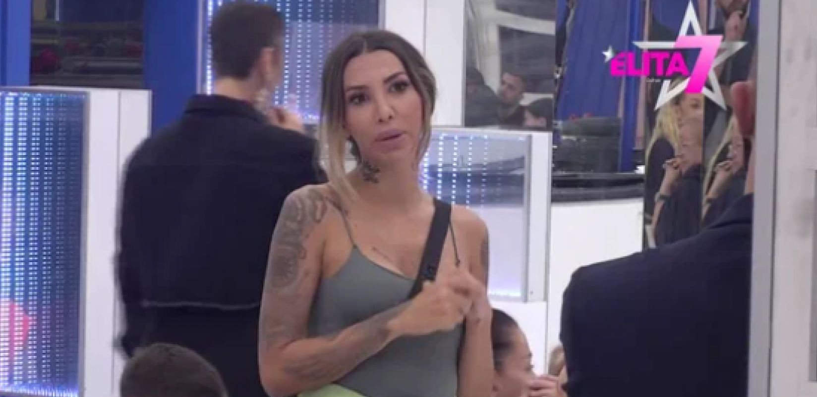 ANELI OPISALA ISTERIVANJE ĐAVOLA IZ ASMINA: Kad je saznala za klip na kome ona jeca i kleči, potpuno se pogubila