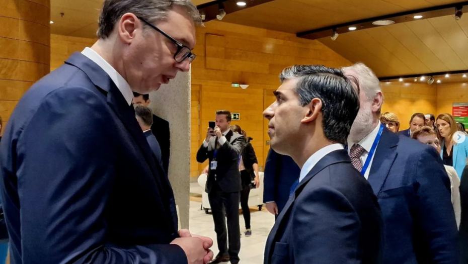 VUČIĆ SE SASTAO SA SUNAKOM Predsednik sa Samita u Granadi: "Odličan razgovor, pričali smo o situaciji na Kosovu i Metohiji"