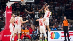 URNEBESNA SCENA PRE MEČA U ČAČKU Navijači pomešali Hangu i Nejpira, a ovako je na to reagovao Davidovac