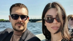 SKINULA SE ŽENA MILOŠA BIKOVIĆA Ivana pleše u brushalteru, u ovom izdanju je do sada niste videli!